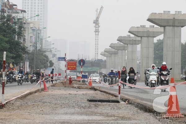 Chặt hết cây cổ thụ, nhiều người qua đường Nguyễn Trãi - Trần Phú tưởng bị lạc 11